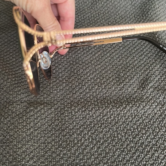 Rose gold mirrored lenses sunglasses. No script. - Picture 4 of 7